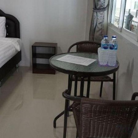 OYO 75394 Sakthong Grand Hotel Chiang Khong Buitenkant foto