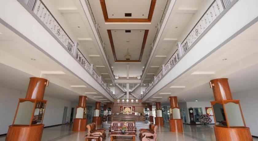 OYO 75394 Sakthong Grand Hotel Chiang Khong Buitenkant foto