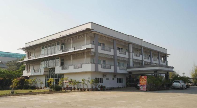 OYO 75394 Sakthong Grand Hotel Chiang Khong Buitenkant foto