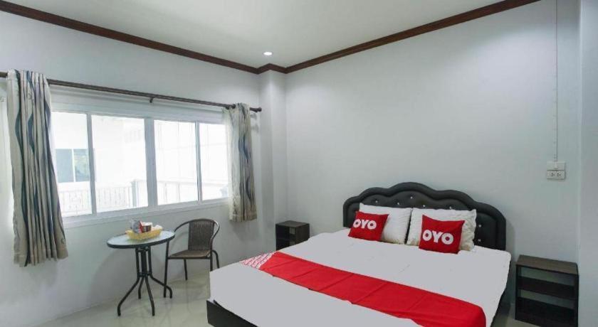 OYO 75394 Sakthong Grand Hotel Chiang Khong Buitenkant foto