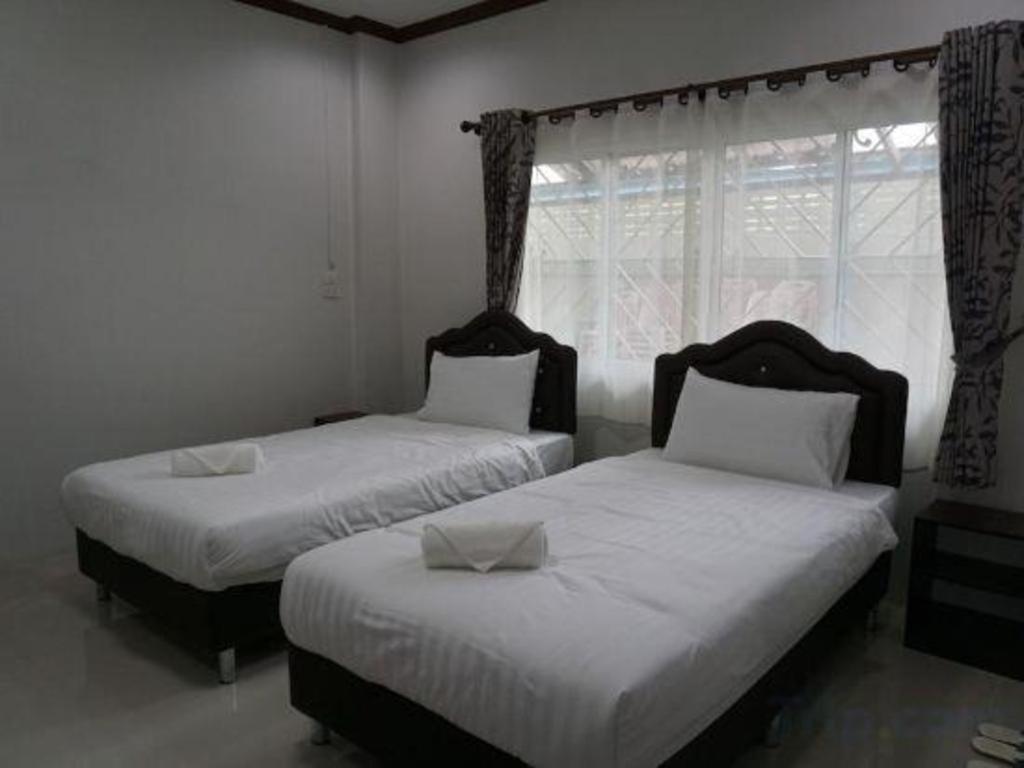 OYO 75394 Sakthong Grand Hotel Chiang Khong Buitenkant foto