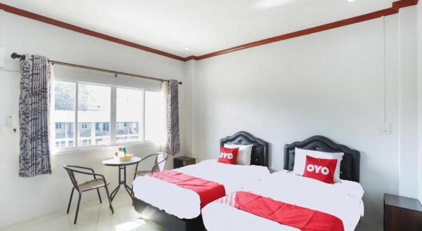 OYO 75394 Sakthong Grand Hotel Chiang Khong Buitenkant foto